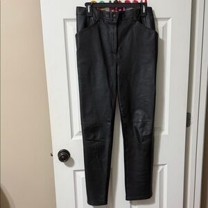 Venezia Women's Black Straight Leg Pants